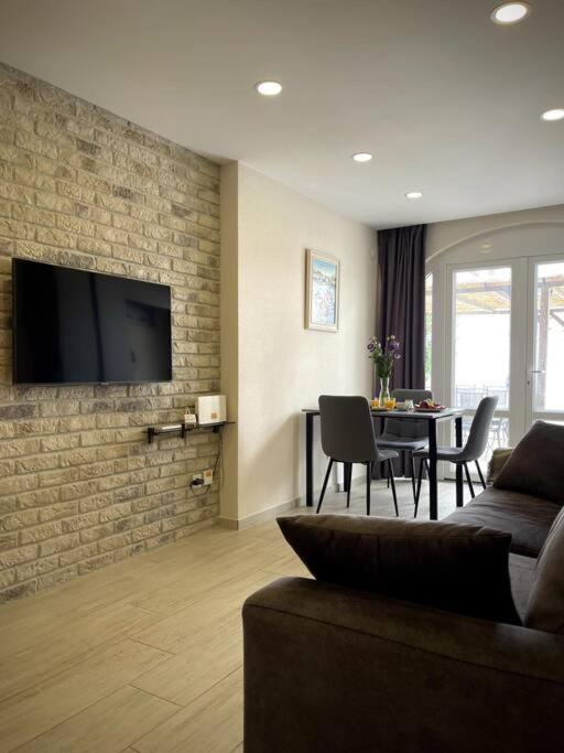 Lux Apartment Lago Jardin, 2, Torrevieja アリカンテ エクステリア 写真